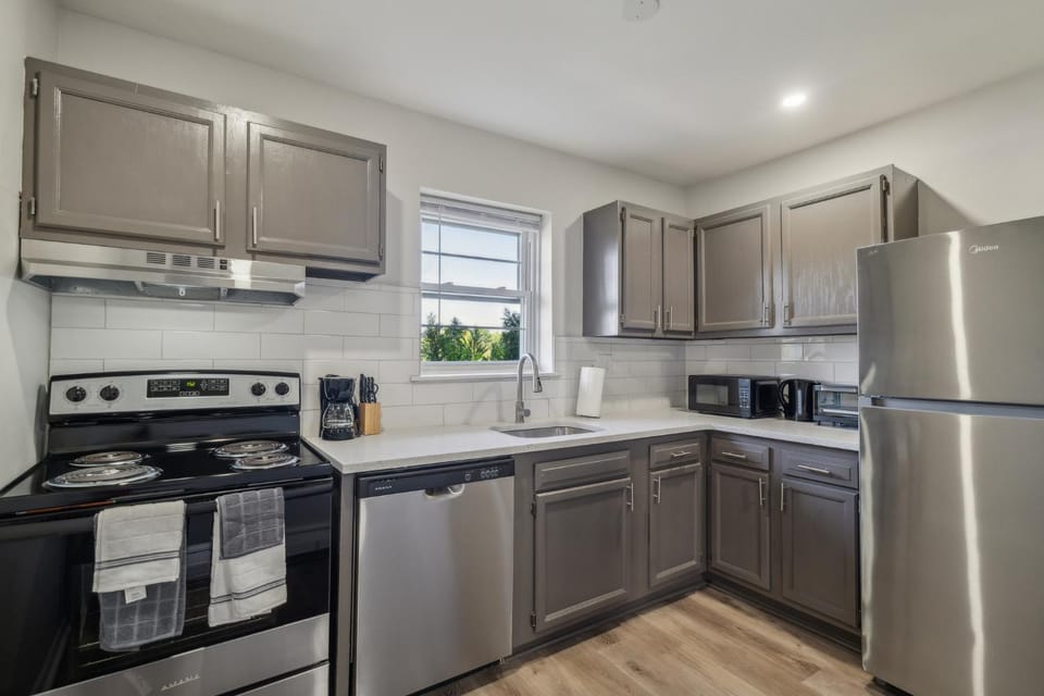 Pine Brook 124 I Modern Gem I Free Parking Apartment in Delaware