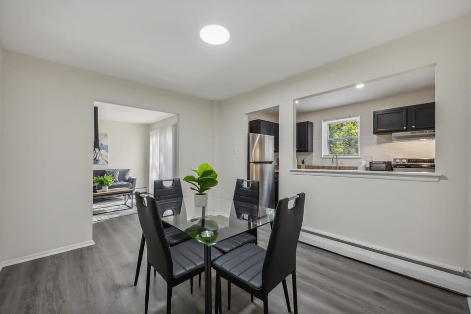 Pine Brook 1302 I Pool Gym I Free Parking ! Apartment in Delaware