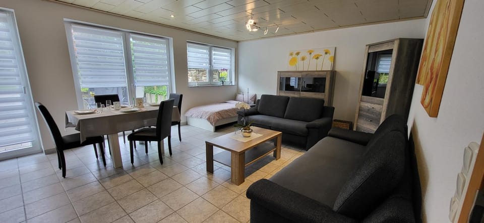 TV and multimedia, Living room, Seating area, Dining area, Bedroom