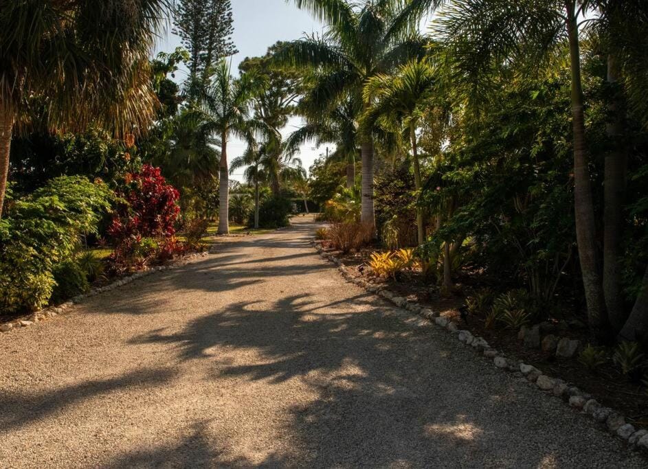 The Starfish Villa in Englewood