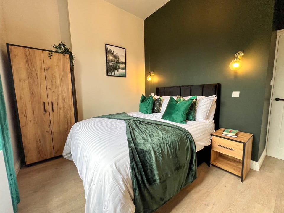 Hanover Apartments - Stylish 1 Bedroom Suites, Sheffield City Centre - Hosted by Stay Host Save Apartment in Sheffield