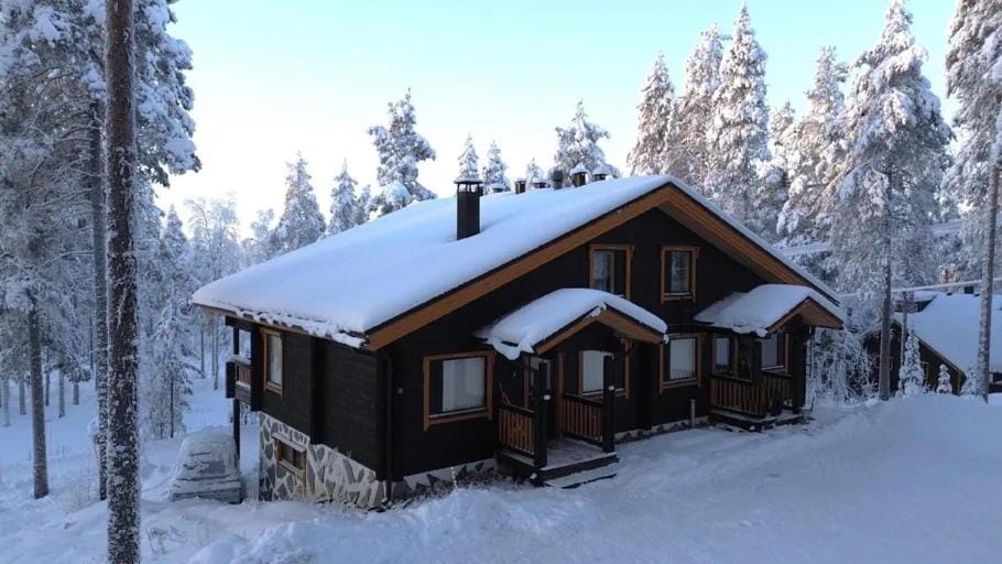 Property building, Day, Winter