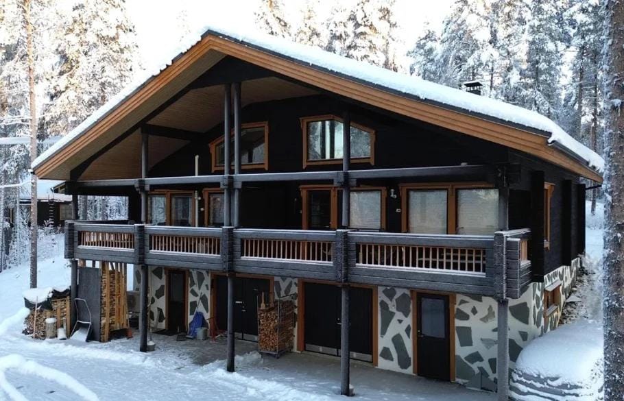 Property building, Day, Natural landscape, Winter