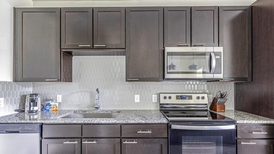Landing at The Standard River District - 2 Bedrooms in River District Apartment in Fort Worth