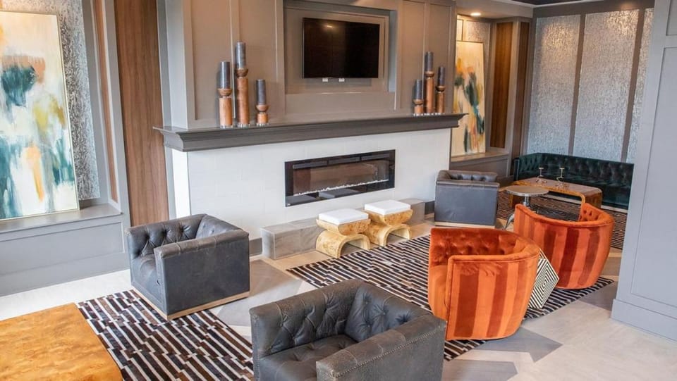 Landing at McEwen Northside I - 2 Bedrooms in Downtown Franklin Apartment in Brentwood