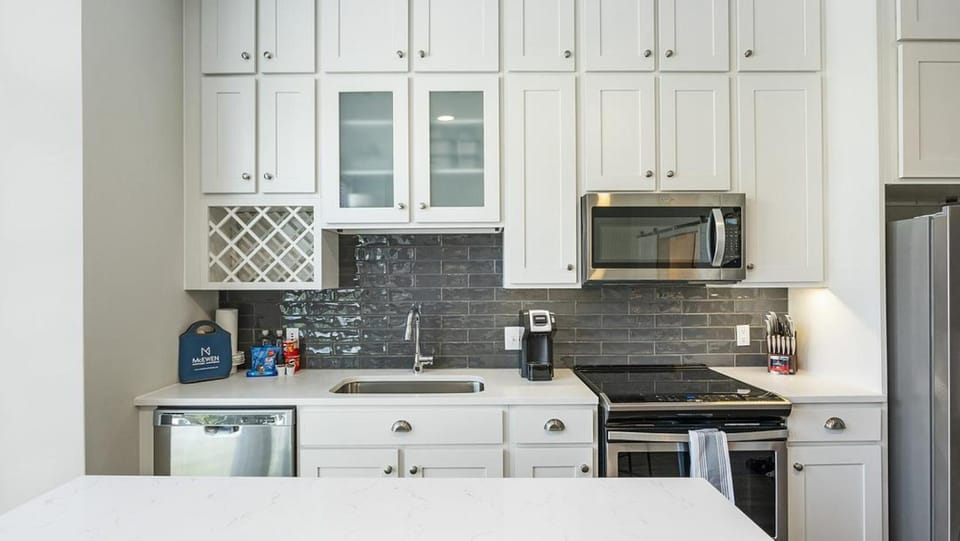 Landing at McEwen Northside I - 2 Bedrooms in Downtown Franklin Apartment in Brentwood