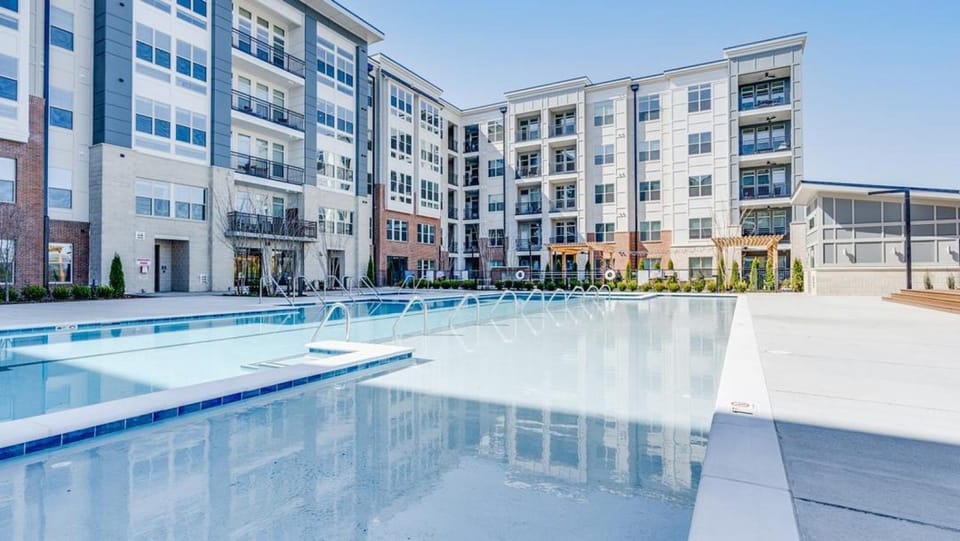 Landing at McEwen Northside I - 2 Bedrooms in Downtown Franklin Apartment in Brentwood