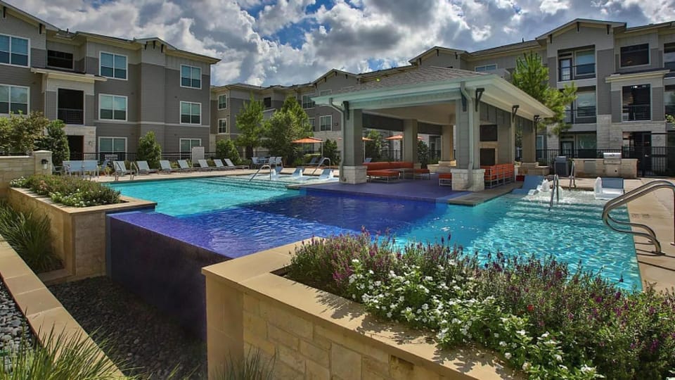 Landing at The Grayson - 1 Bedroom in Cypressdale Apartment in Harris County