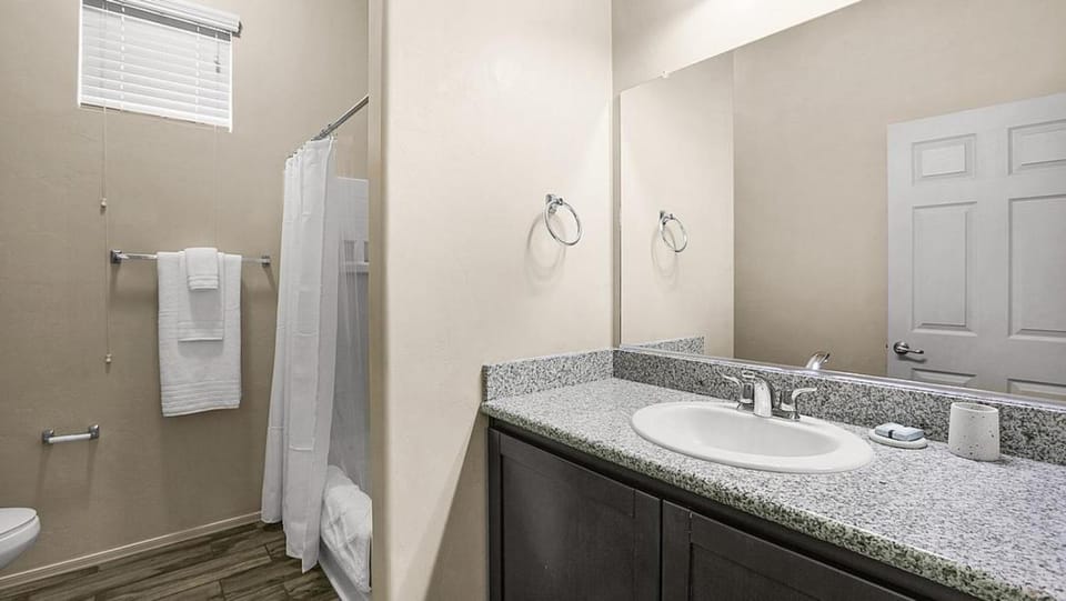 Landing at Emery Villages - 2 Bedrooms in Concord Apartment in Kannapolis