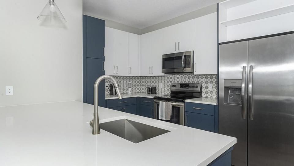 Landing at Eastborough - 2 Bedrooms in San Marco Apartment in Jacksonville