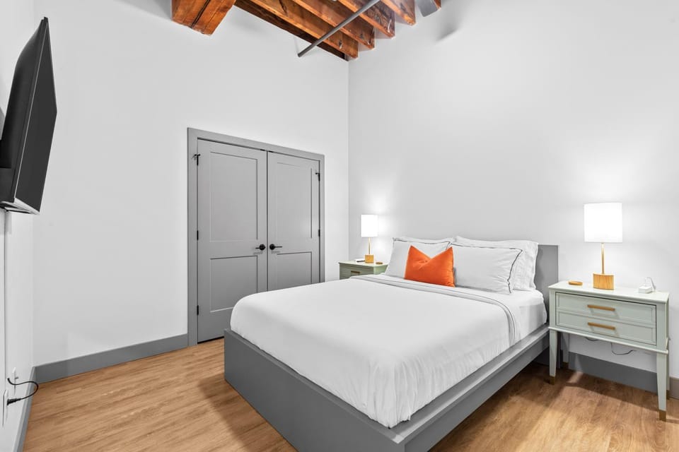 Bed, Bedroom