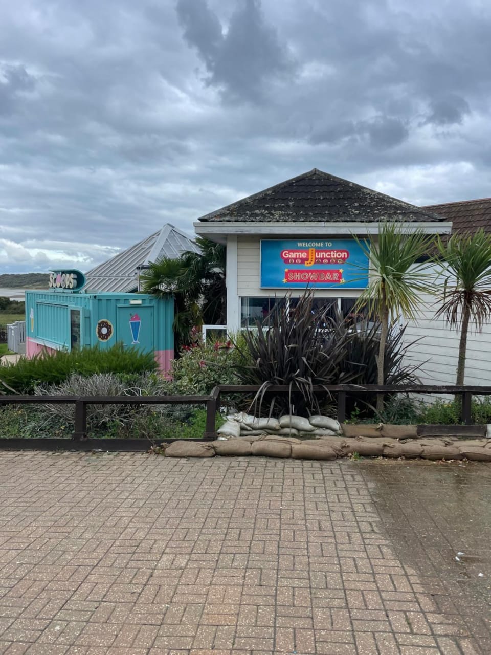 Restaurant/places to eat