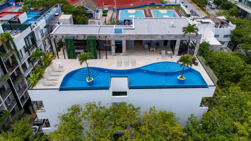 Property building, Swimming pool