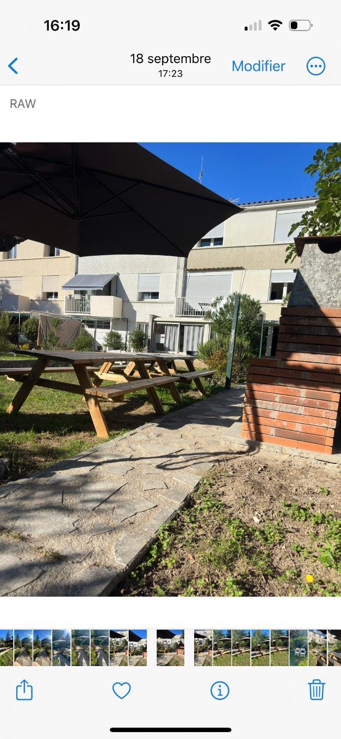 Chambre Quattro avec Balcon CASTRES Bed and Breakfast in Occitanie