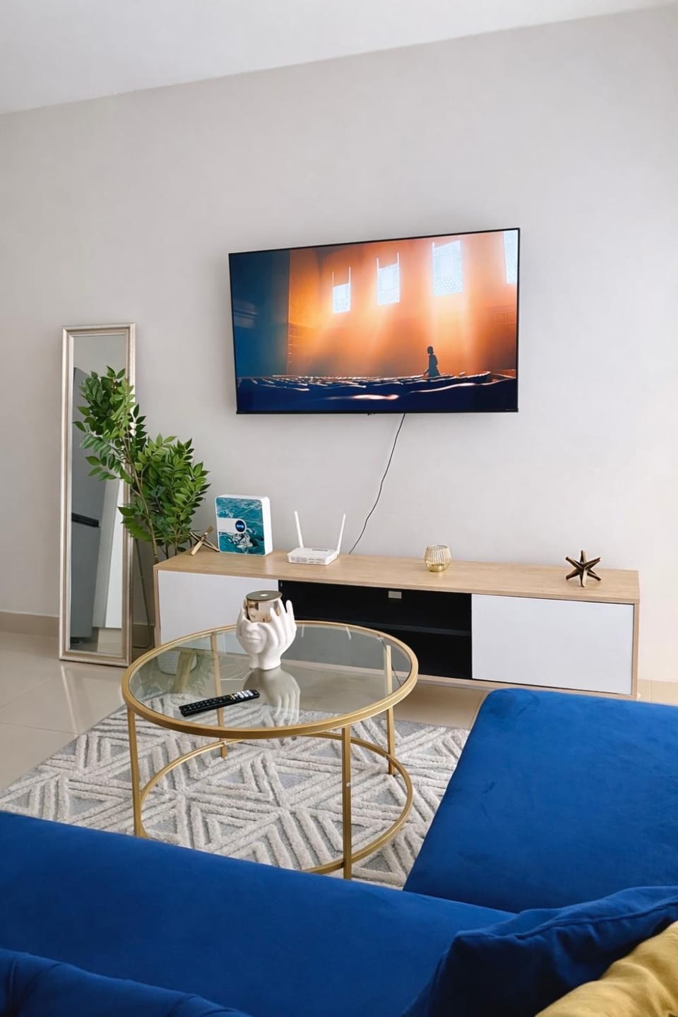 Millennial Apartments, Amplify Living - 1 Bedroom Apartments,AIRCON, FREE PARKING,5 MIN WALK TO GATEWAY Apartment in Umhlanga