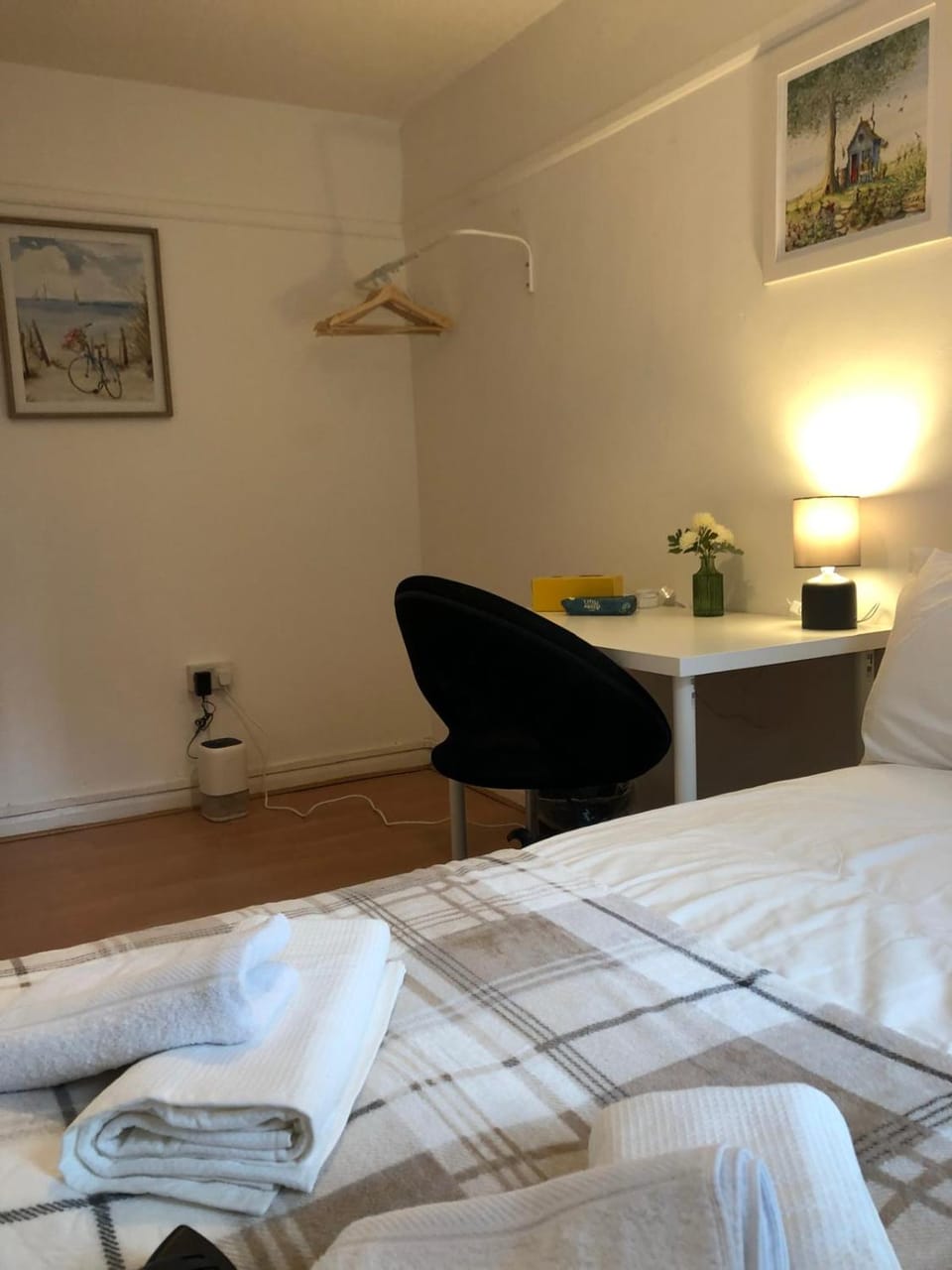 Comfy Private Bedrooms near O2 Forum Kentish Town, Camden Vacation rental in London Borough of Camden