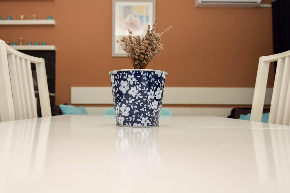 Decorative detail, Dining area