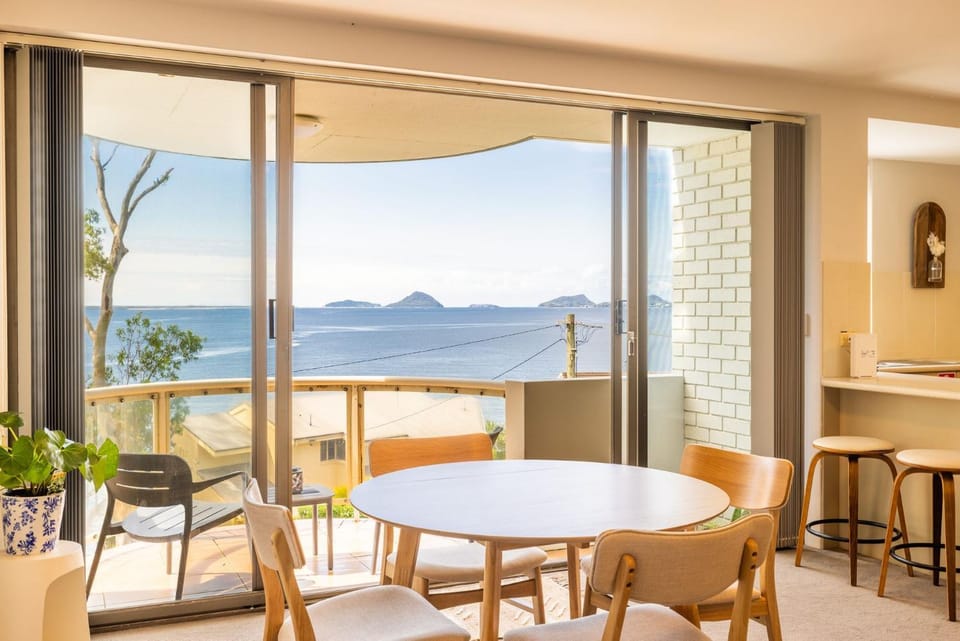 The Point 13, 5-7 Mitchell St - stunning water views, complex pool and WiFi Apartment in New South Wales