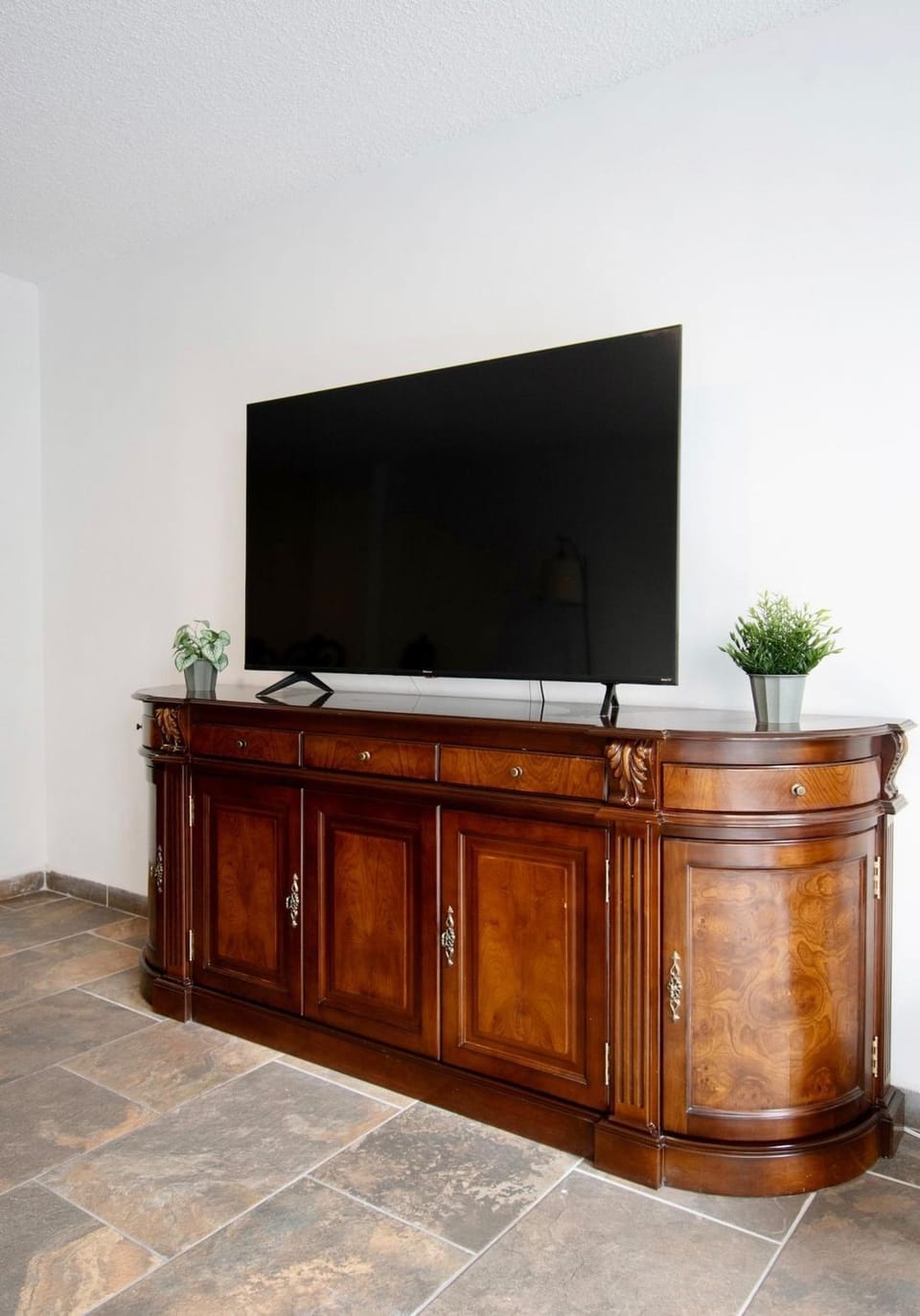 Panchito · Bright & Spacious 3-BR-2BTH, near WTC/ Insurgentes Apartment in Mexico City