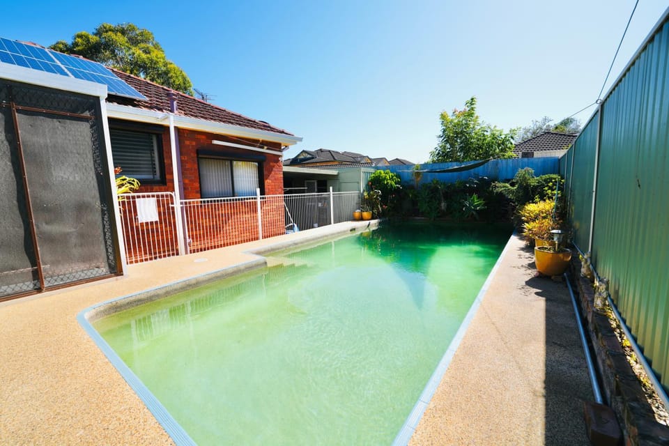 Pool view, Swimming pool