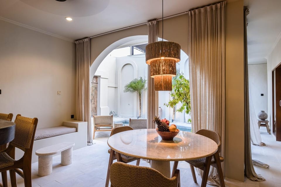3BR Luxury Villa + Gym, Sauna and Wellness FREE Villa in North Kuta