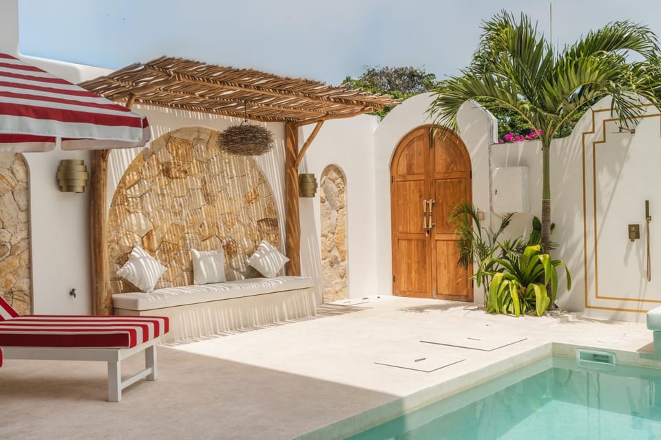 Pool view, Swimming pool