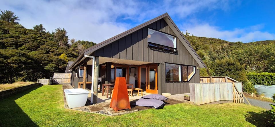 Property building, Natural landscape, Garden view