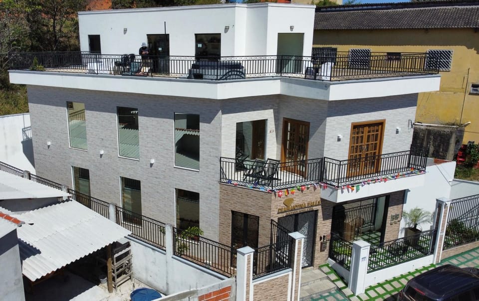 Property building, Day, Balcony/Terrace, Location