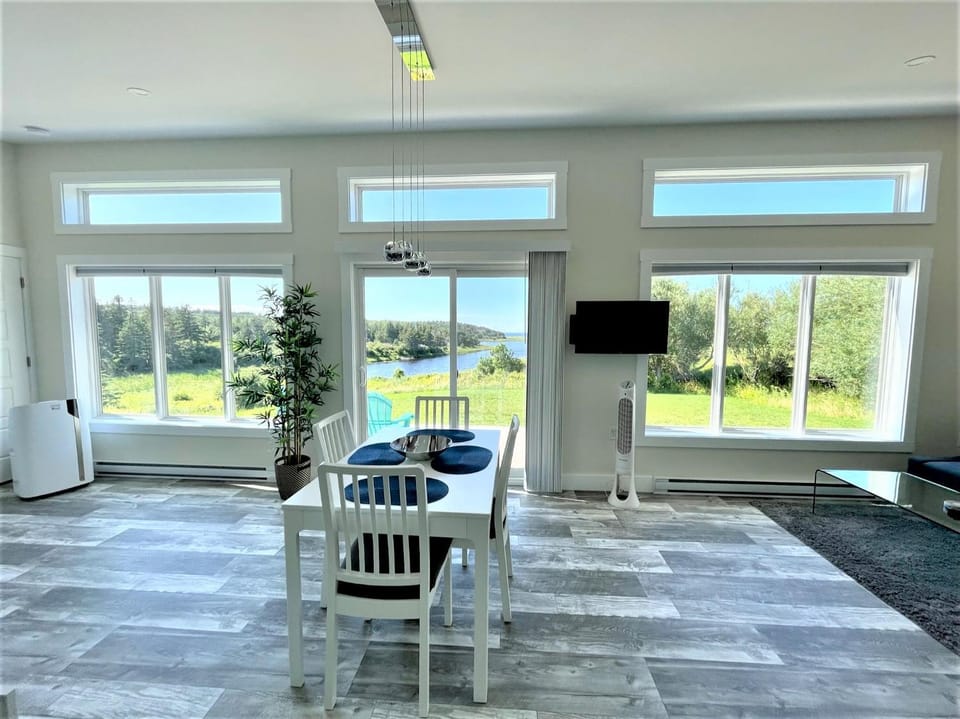 Living room, Dining area, Sea view