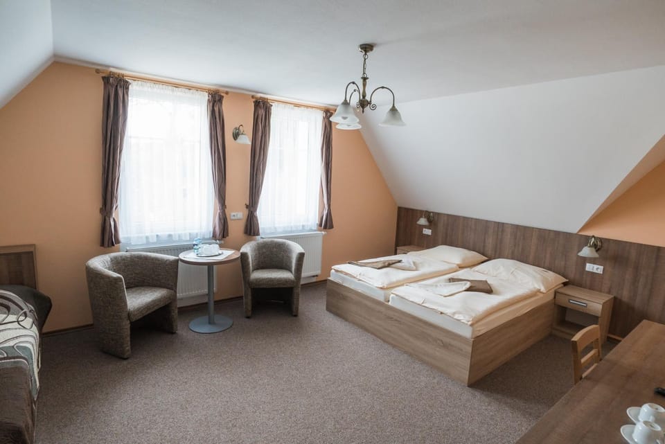 Seating area, Bedroom