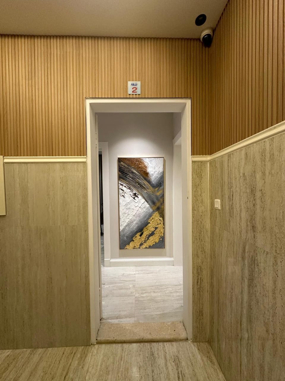 شقه فندقيه 2فاخره بمدخل خاص وجلسه خارجيه وثلاث غرف نوم Apartment in Riyadh