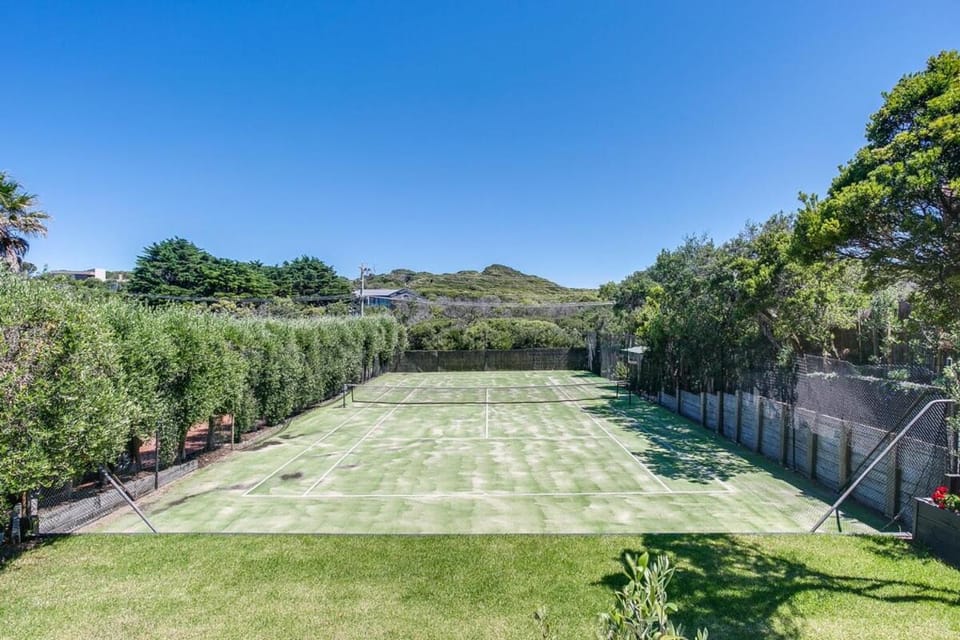 Royadie Resort - Pool Spa Tennis 500m to beach House in Melbourne