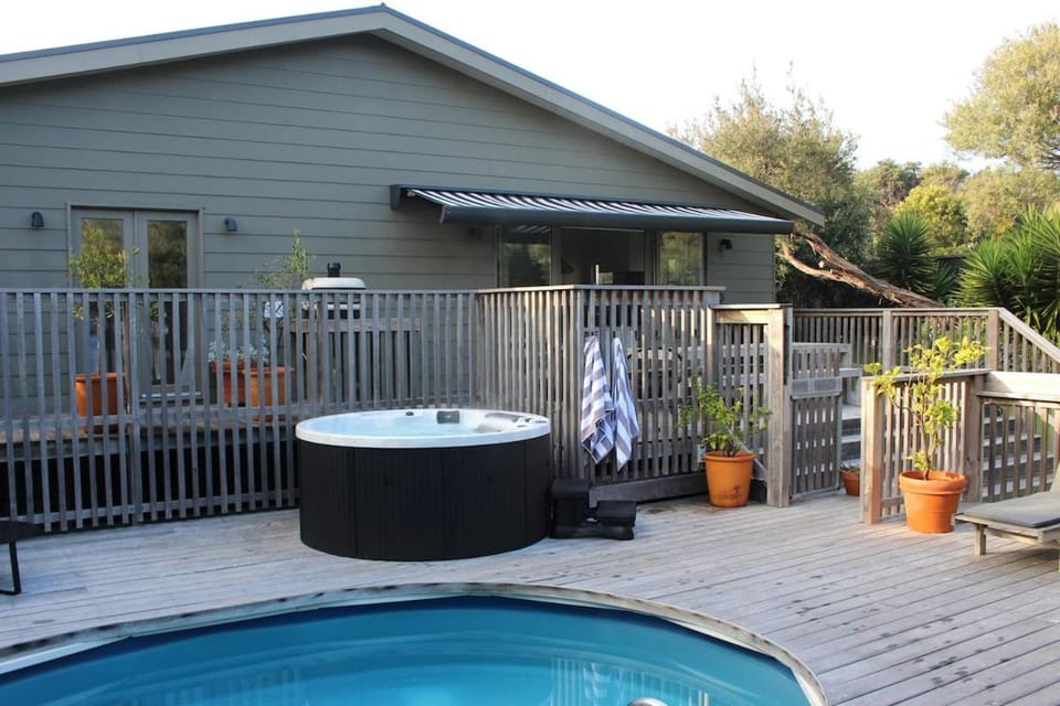 Hot Tub, Balcony/Terrace, Swimming pool