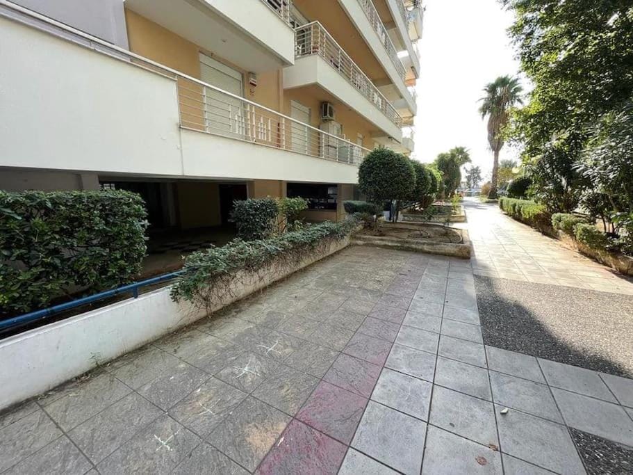 Property building, Day, Street view