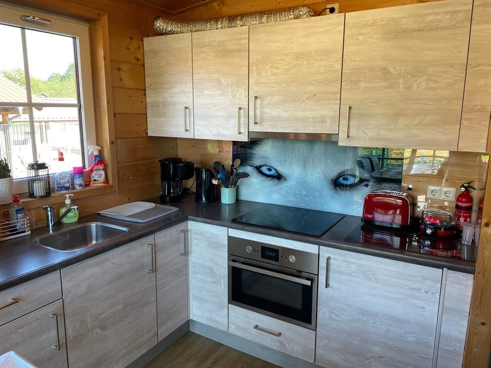 Kitchen or kitchenette, Living room