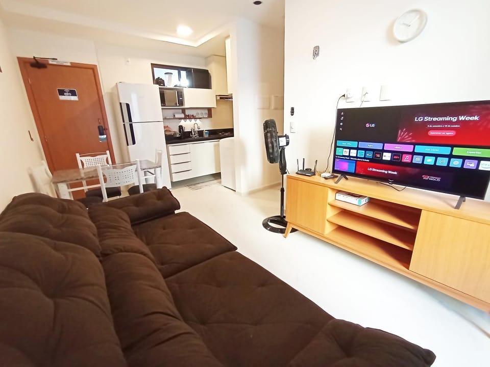 Communal lounge/ TV room, TV and multimedia, Communal kitchen, furniture, kitchen