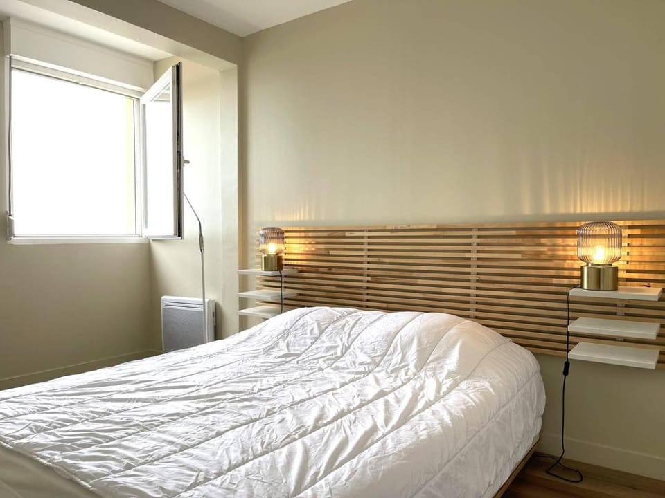 Appartement avec VUE MER EXCEPTIONNELLE plage de Trestraou à PERROS-GUIREC - Réf 510 Apartment in Perros-Guirec