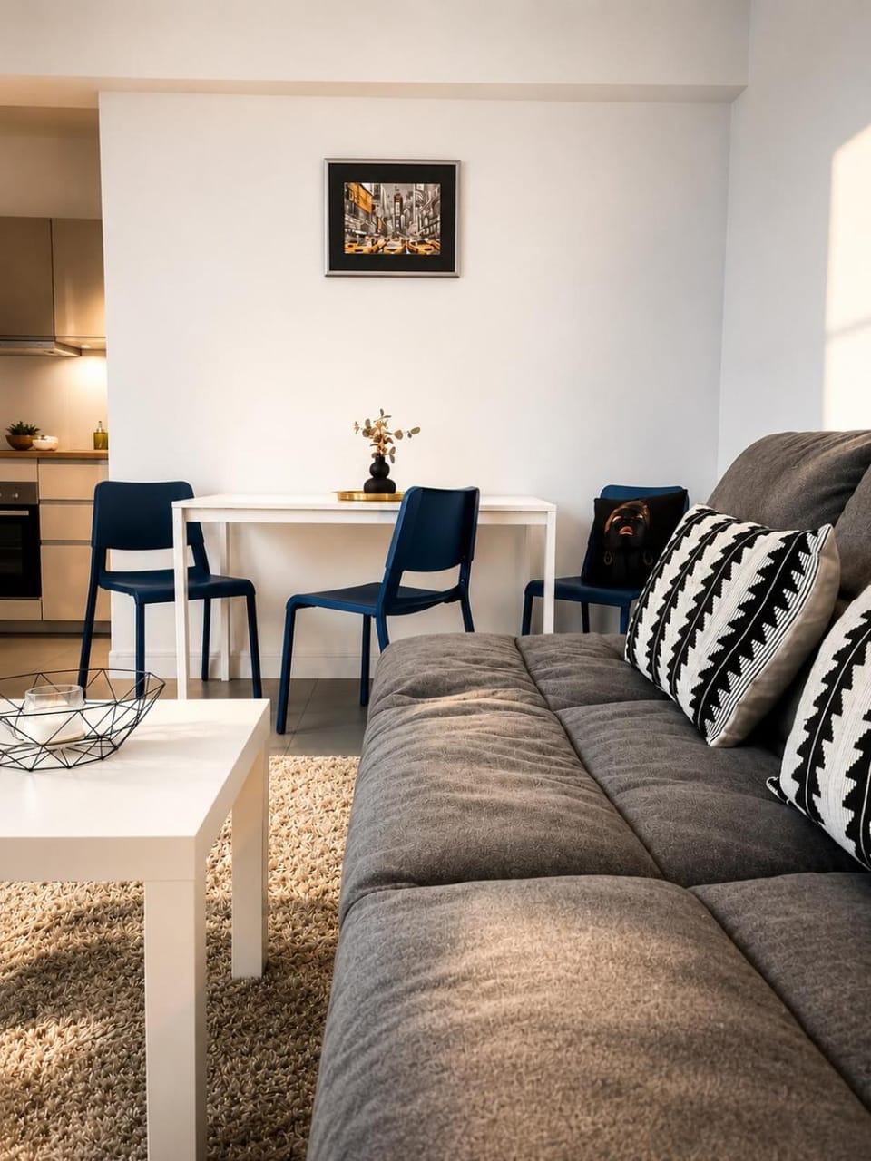 Vitosha Blvd Spacious and Quiet Apartment in Gallery Apartment in Sofia