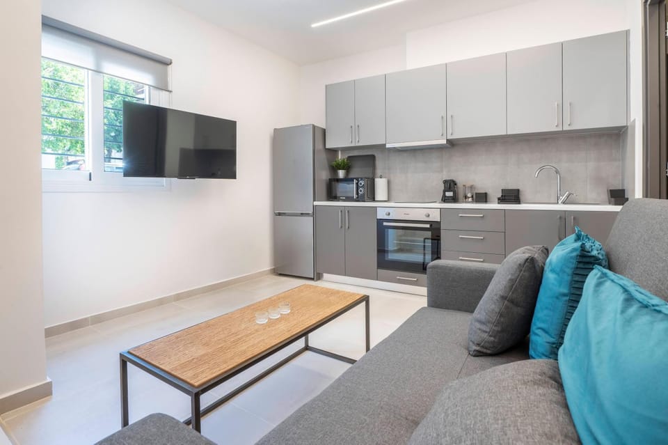 Kitchen or kitchenette, Living room