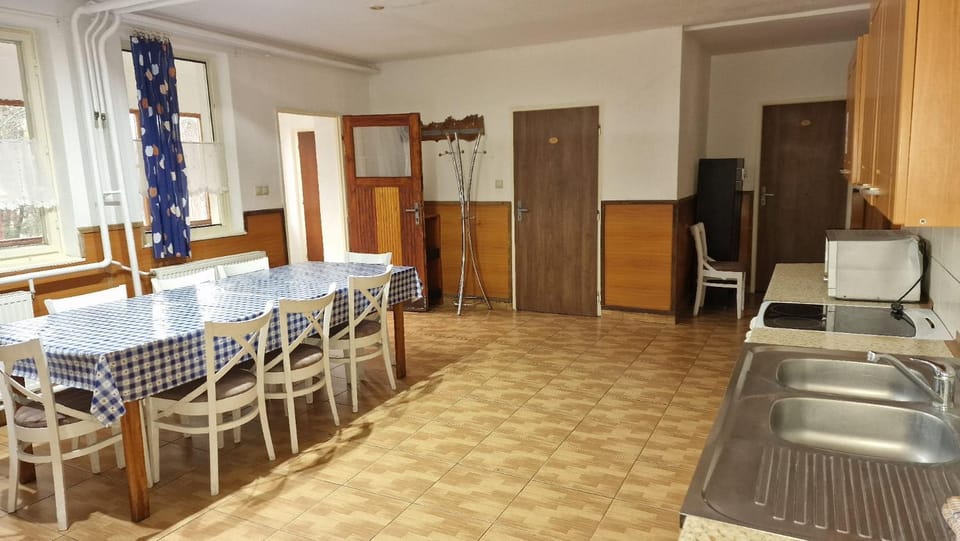 Meals, kitchen
