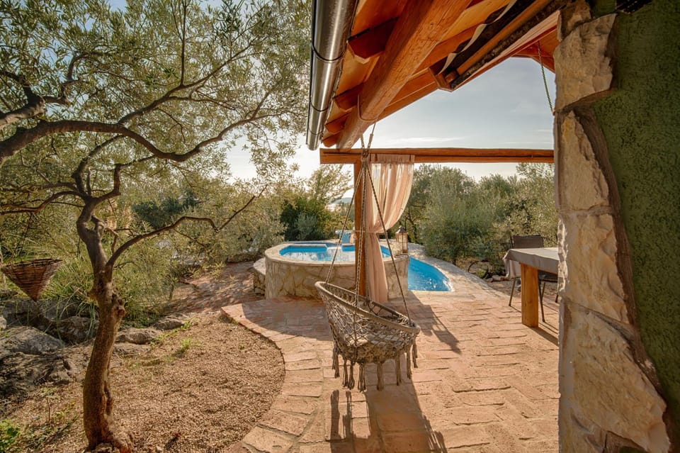 House with pool, 50 meters from sea, privacy - by TRAVELER tourist agency Krk - ID 2137 Villa in Primorje-Gorski Kotar County