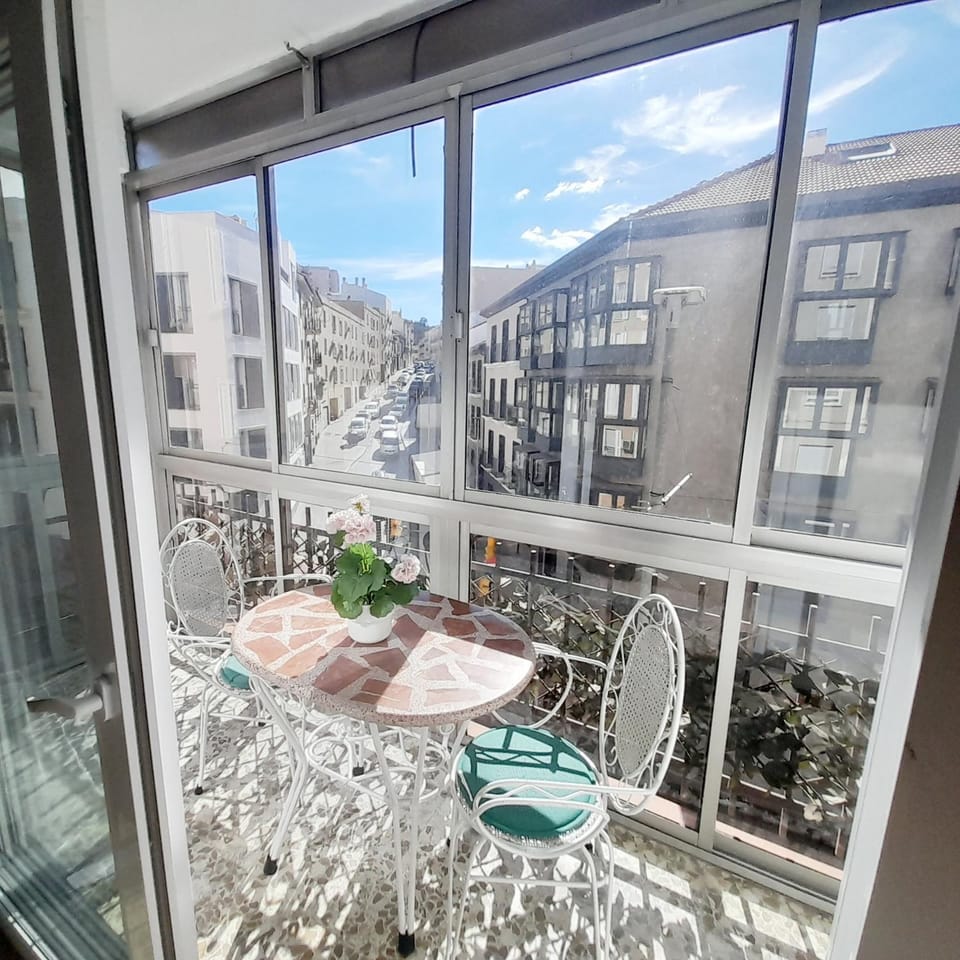 Balcony/Terrace, City view