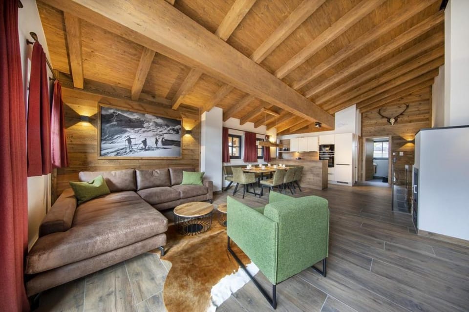 Chalet Bergzeit House in Salzburgerland