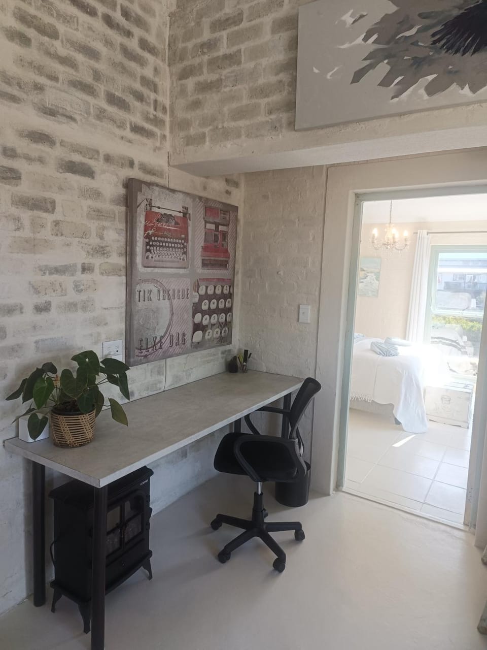 Coffee/tea facilities, Business facilities, internet