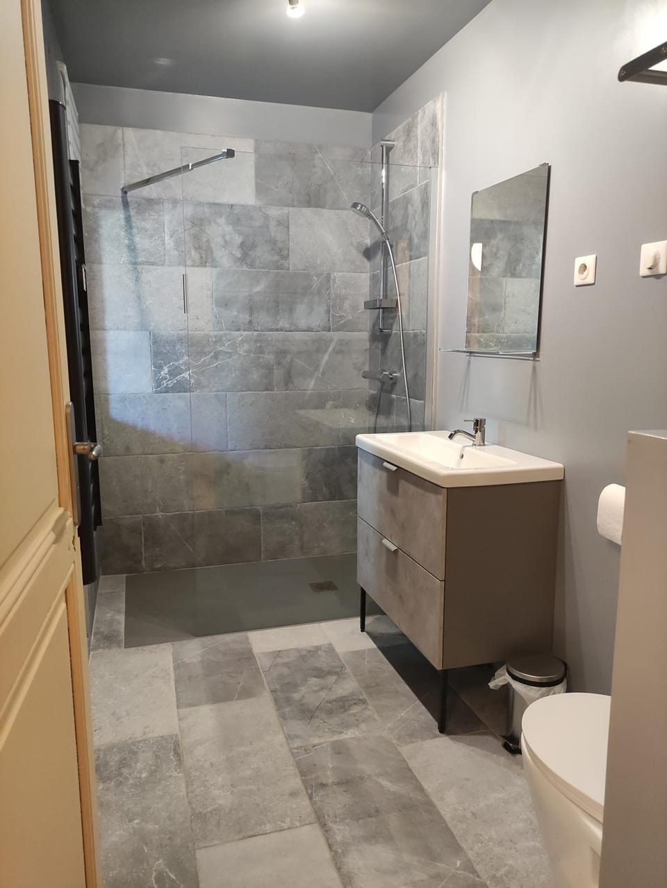Shower, Toilet, Bathroom