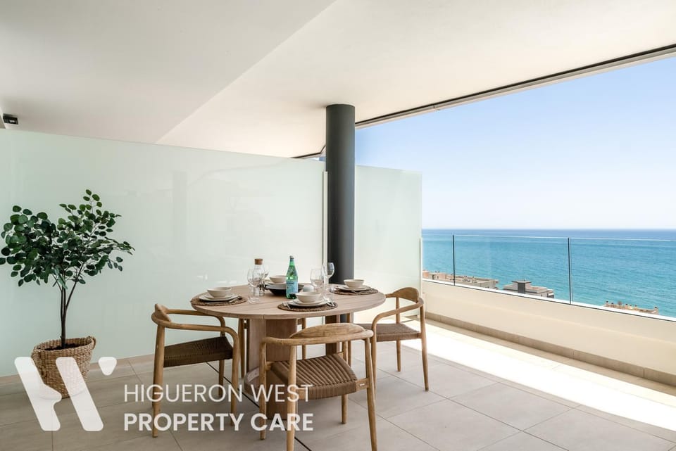 Day, View (from property/room), Balcony/Terrace, Beach
