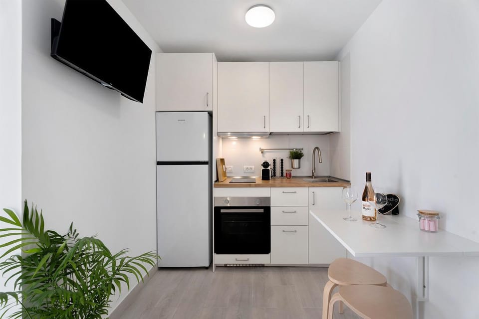 Kitchen or kitchenette, Living room