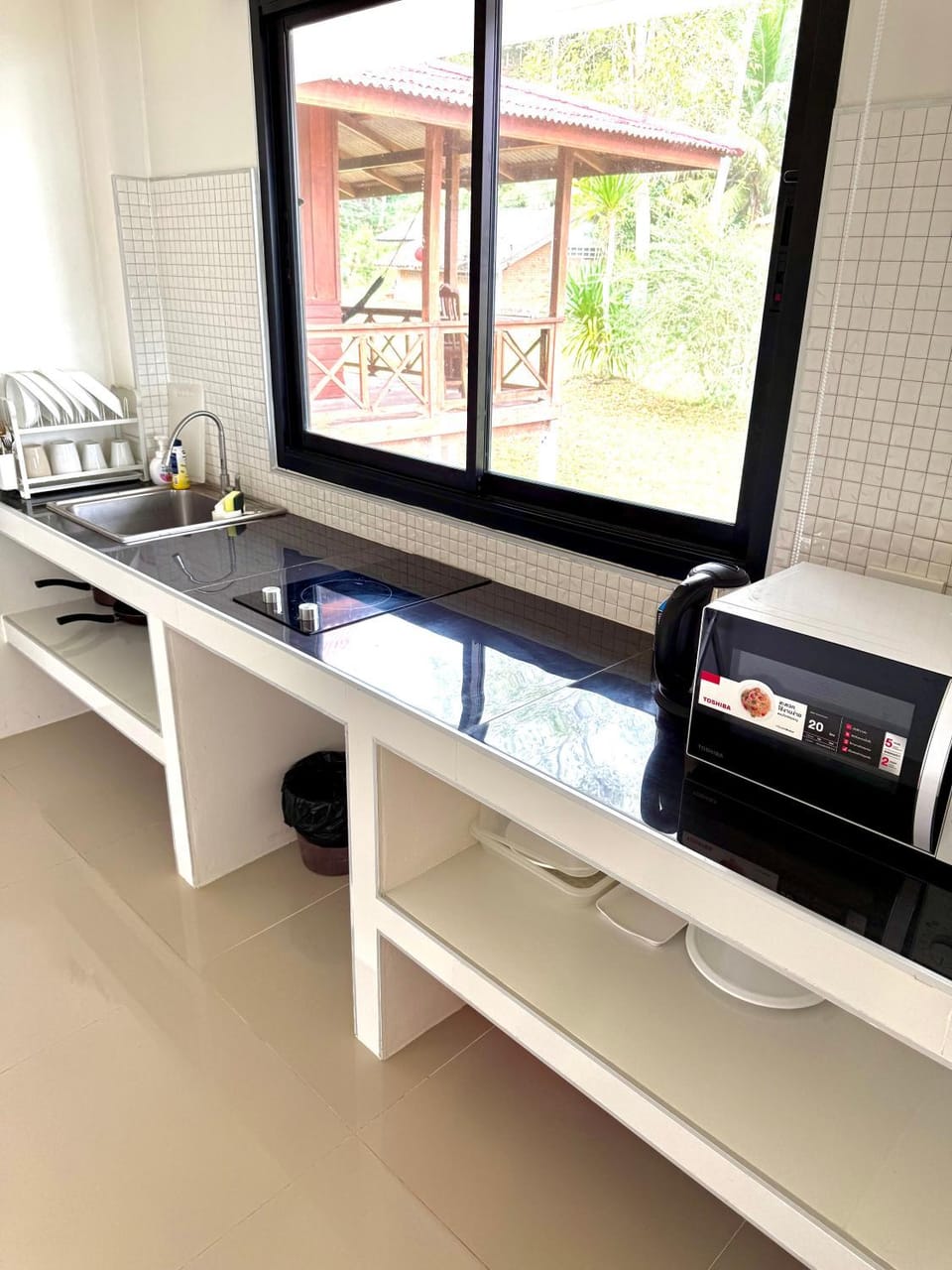 Coffee/tea facilities, Kitchen or kitchenette