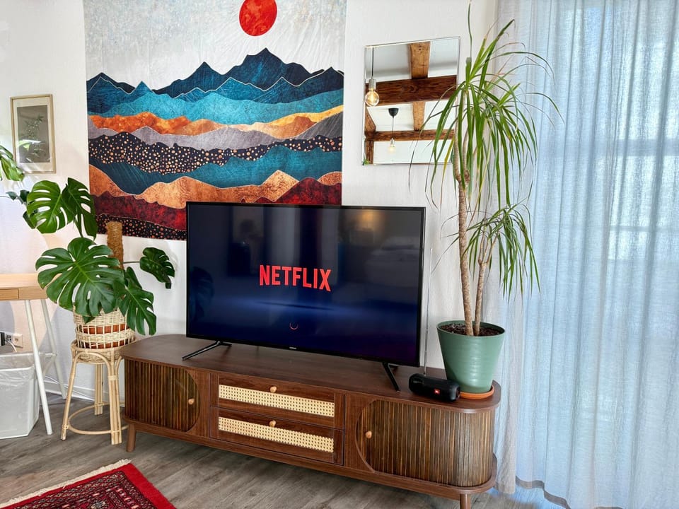 TV and multimedia, Living room