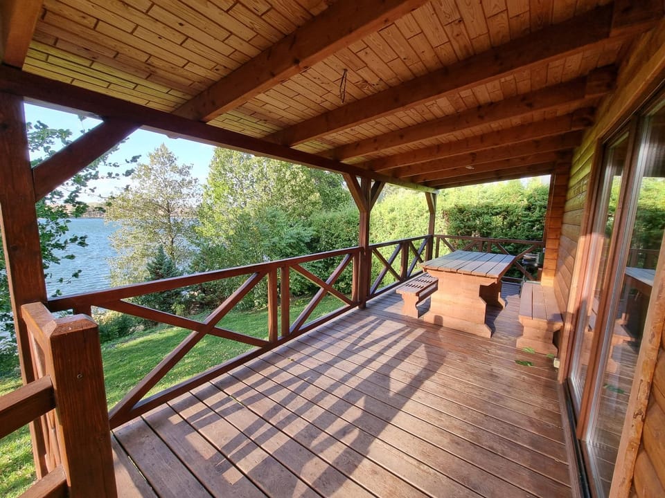 Domek Mazury Max nad jeziorem w Rynie House in Poland